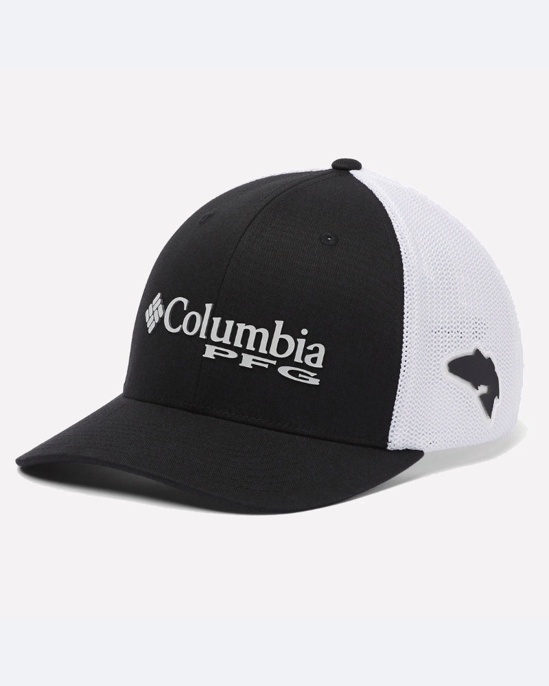 כובע הבייסבול ColumbiaIL PFG Mesh כולל פאנלים בשחור ולבן, מצחייה שחורה ומעוקלת, חלק אחורי מרשת לבנה, לוגו "Columbia PFG" בחזית ותווית קטנה בצורת צללית דג בצד — אידיאלי לחובבי דיג.