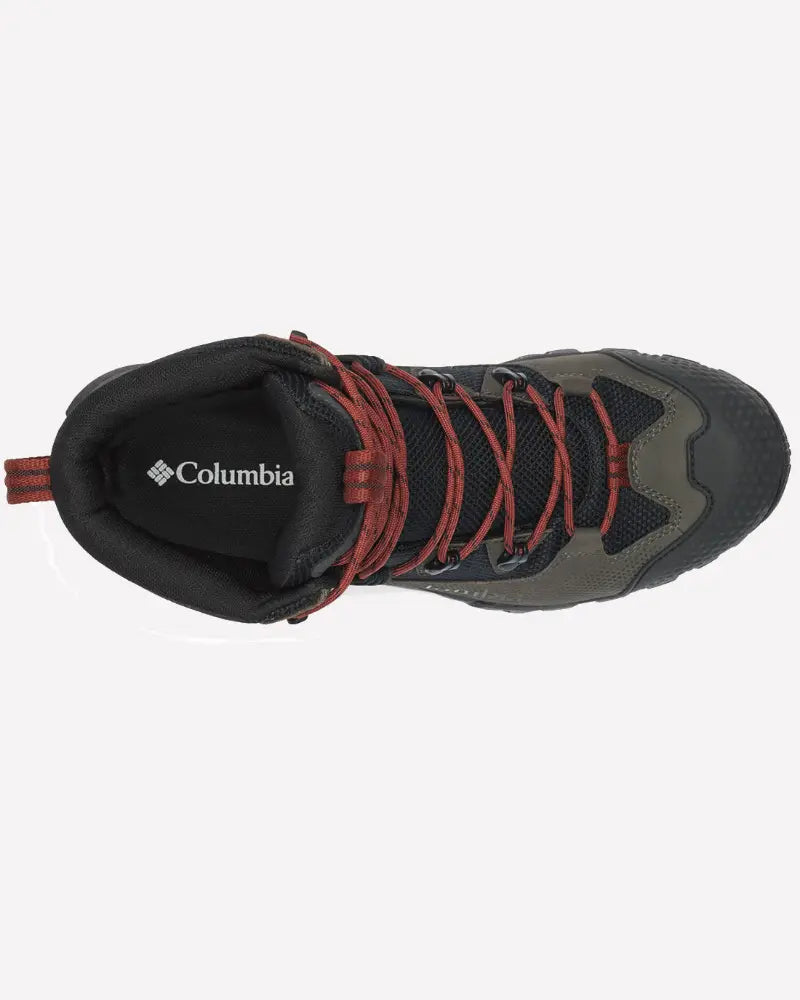 מבט מלמעלה על מגף הטיולים Geoterra Outdry M של ColumbiaIL, עם פאנלים בצבעי שחור וירוק זית, שרוכים בצבע חום-אדמדם, טכנולוגיית OUTDRY נושמת ולוגו ColumbiaIL על רפידת הנעל השחורה.