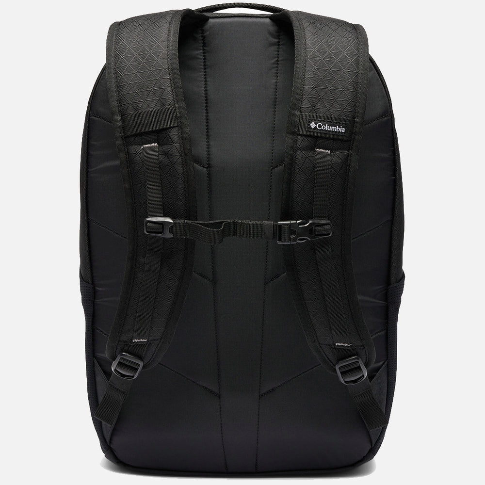 תיק הגב "Atlas Explorer II 26L" של ColumbiaIL בצבע שחור מוצג במבט מאחור, עם רצועות כתפיים מרופדות, רצועת חזה, תפרים גיאומטריים עדינים ולוגו ColumbiaIL בפינה הימנית העליונה.