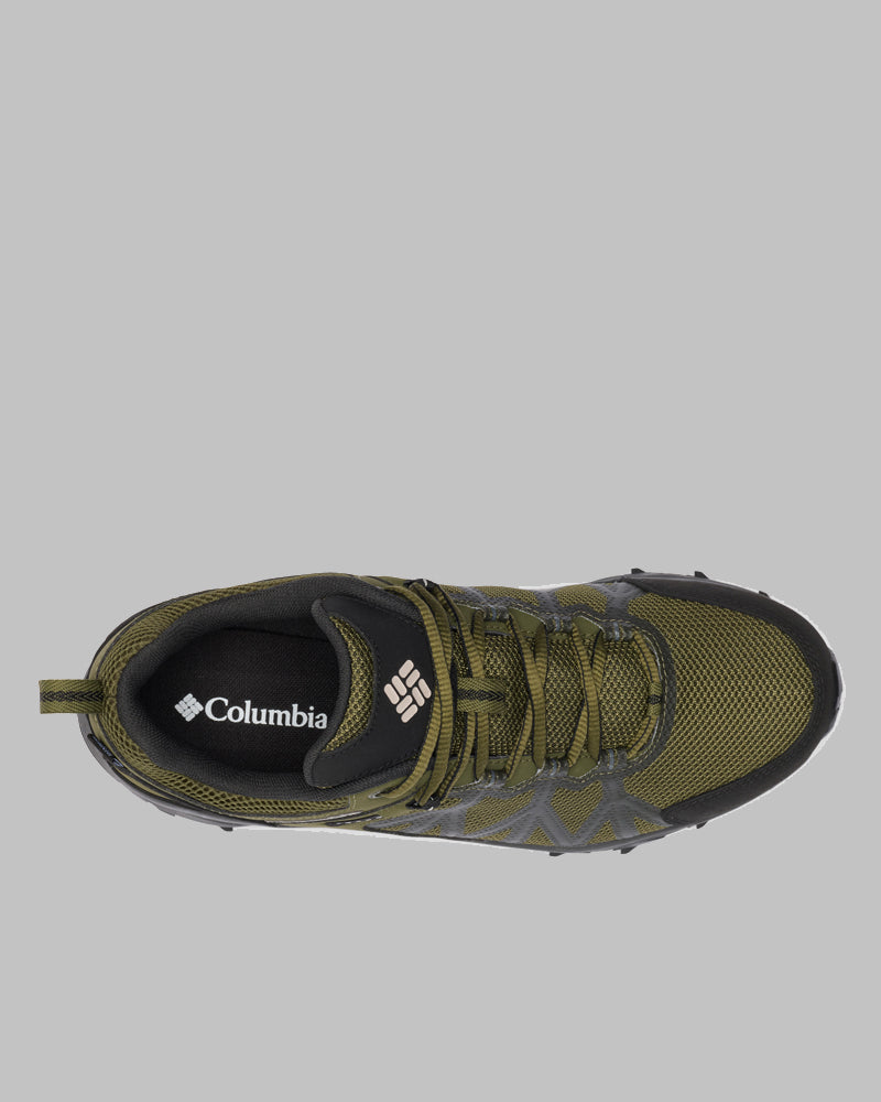 מבט מלמעלה על נעל טיולים מדגם Peakfreak II Outdry של ColumbiaIL בצבע ירוק זית, עם בטנה שחורה, נגיעות אפורות ולוגו ColumbiaIL על רפידת הנעל, על רקע אפור אחיד — הנעלה מושלמת לפעילויות בשטח לכל הרפתקה.