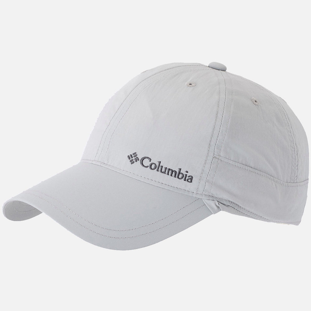 כובע דייגים בצבע אפור בהיר של ColumbiaIL Schooner Bank II Cachalot, עם שוליים מעוקלים ולוגו שחור של Columbia על הלוח הקדמי השמאלי, המוצג על רקע לבן — אידיאלי להרפתקאות בחיק הטבע.