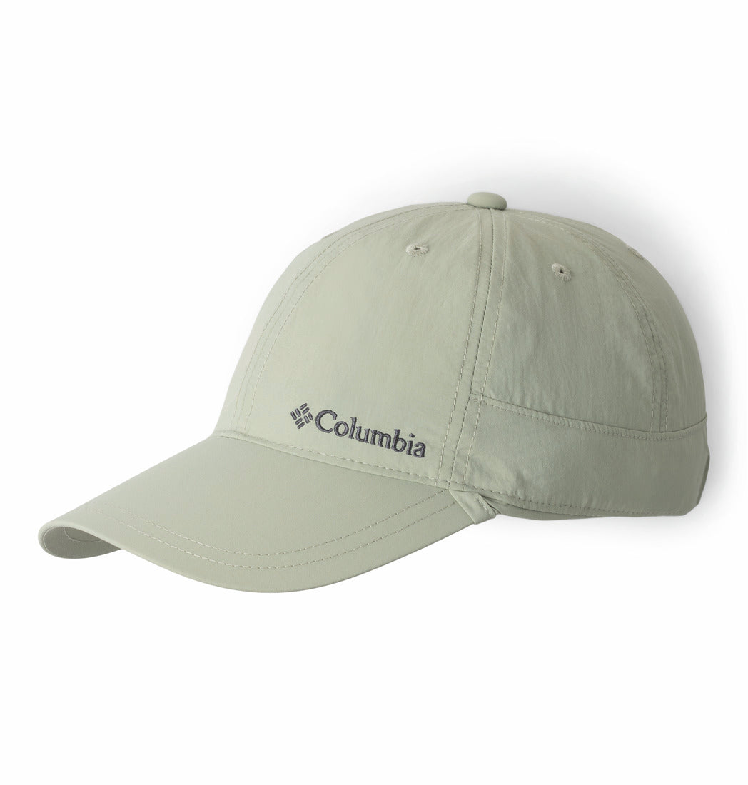כובע "Cachalot" של חברת "ColumbiaIL Schooner Bank II" בצבע אפור בהיר, עם שוליים מעוקלים ולוגו של "Columbia" בצבע אפור כהה על הלוח הקדמי השמאלי, המוצג על רקע לבן.