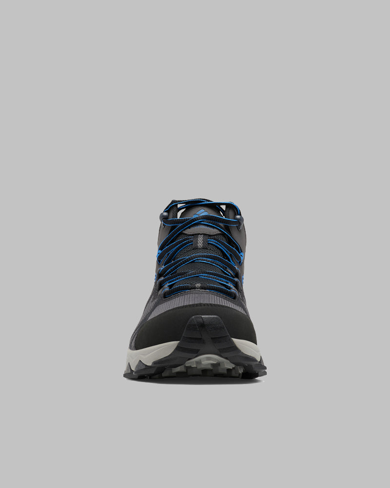 תמונה מלפנים של מגפי הטיולים לגברים ColumbiaIL Peakfreak II Mid Outdry M בצבע שחור עם שרוכים כחולים, נגיעות אפורות וסוליה מחוספסת, על רקע אפור אחיד.
